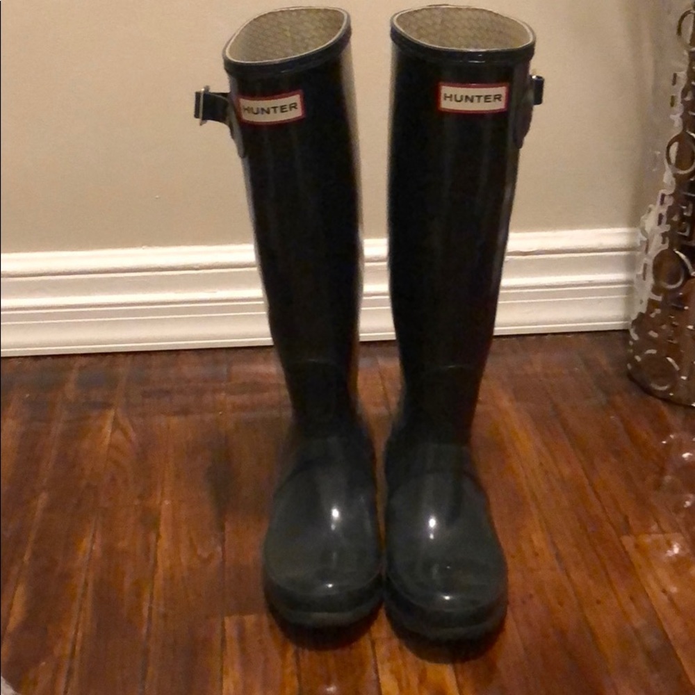 Hunter tall glossy Navy Boot